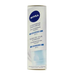 Nivea Essentials hydraterende dagcreme norm/gem SPF15